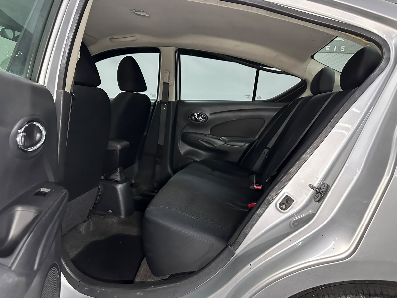 NISSAN VERSA