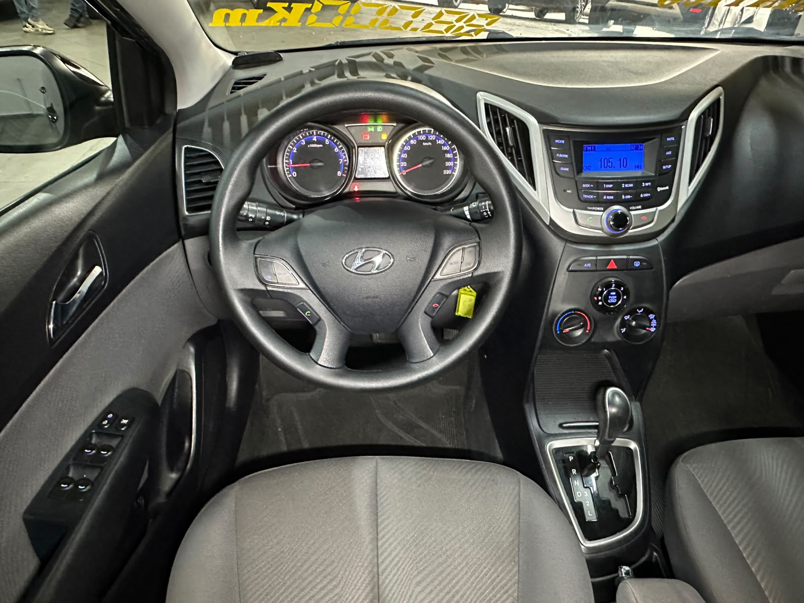 HYUNDAI HB20S