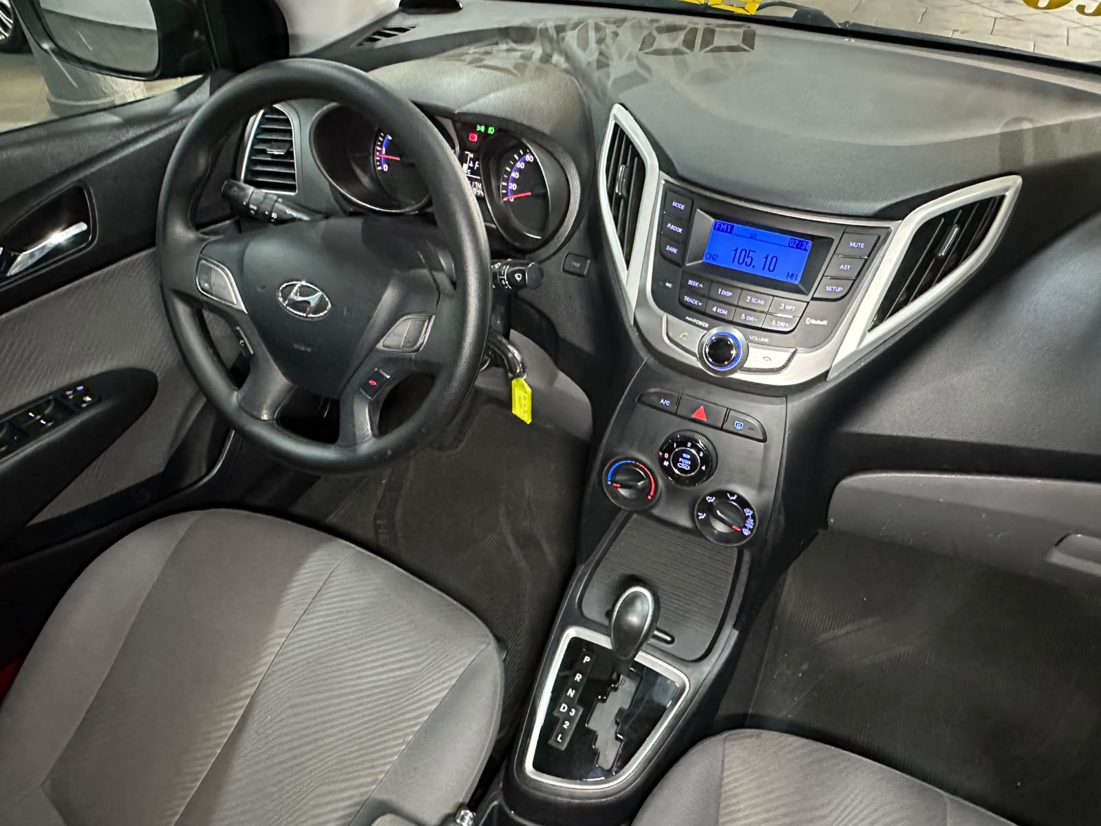 HYUNDAI HB20S