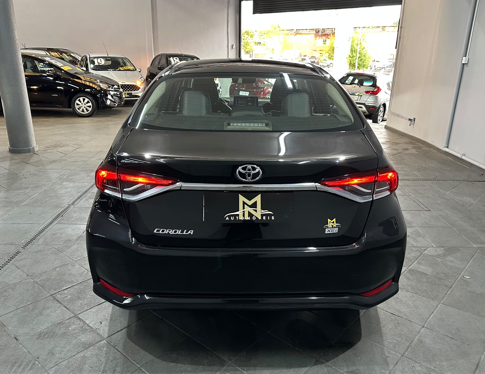 TOYOTA COROLLA