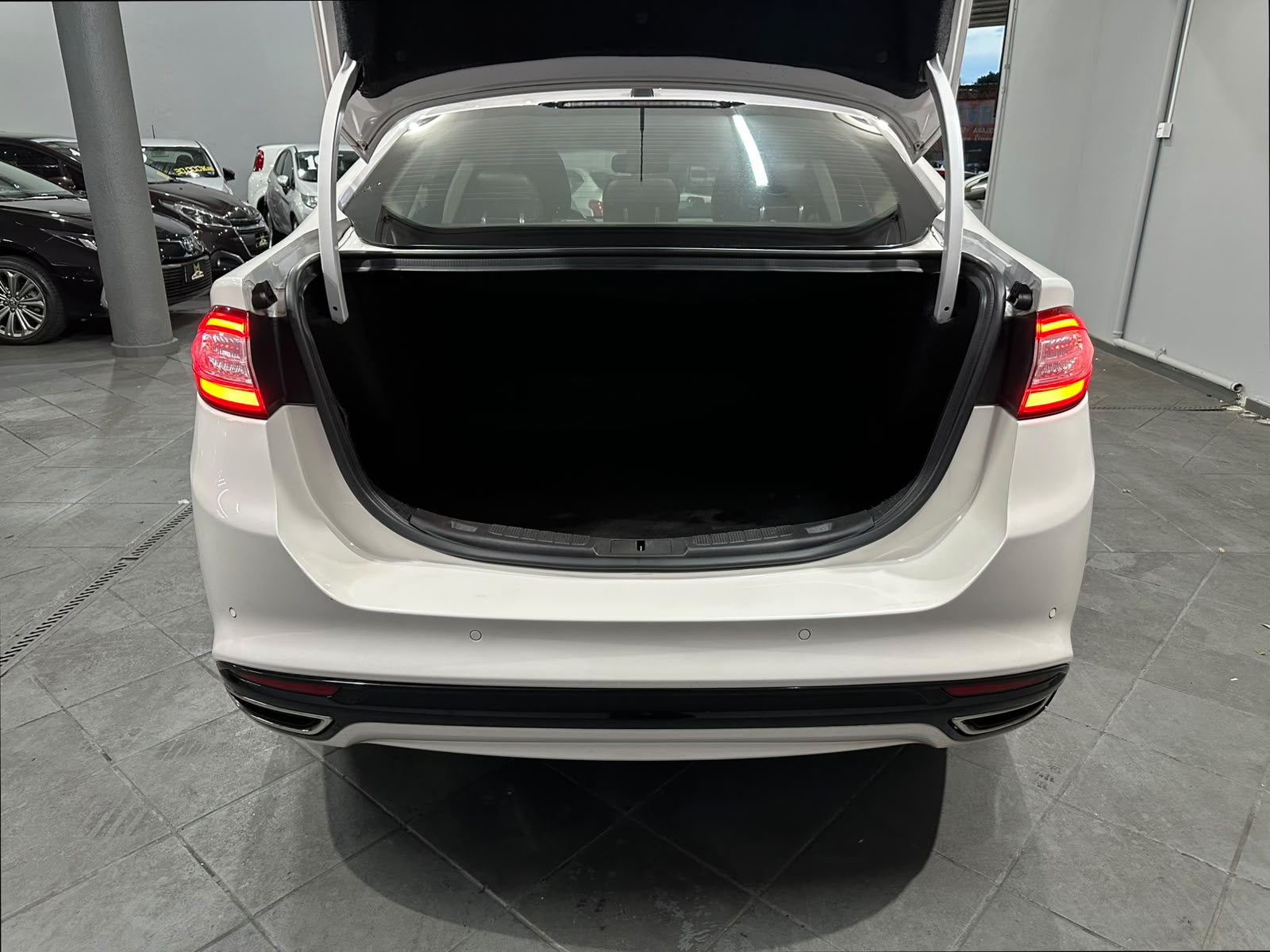 FORD FUSION