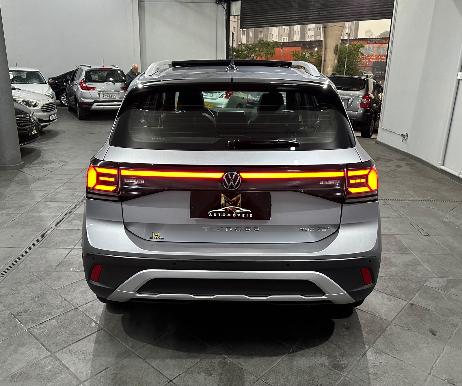 VOLKSWAGEN T-CROSS