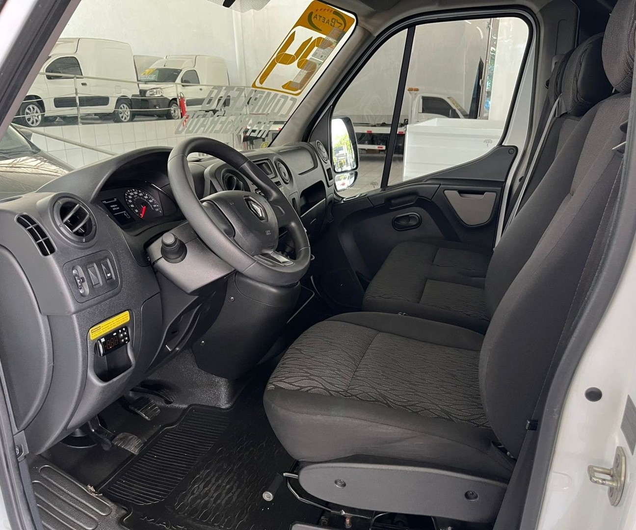 RENAULT MASTER