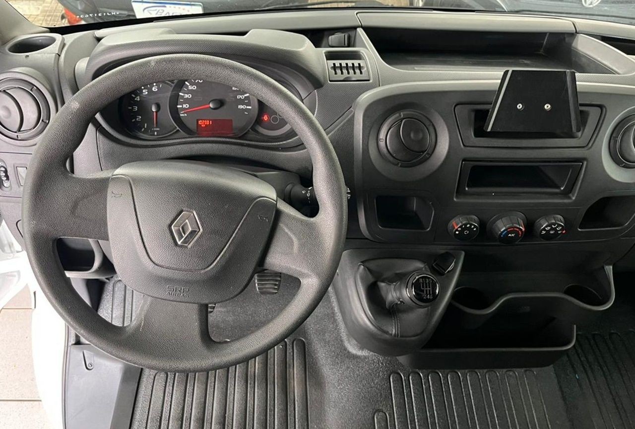 RENAULT MASTER