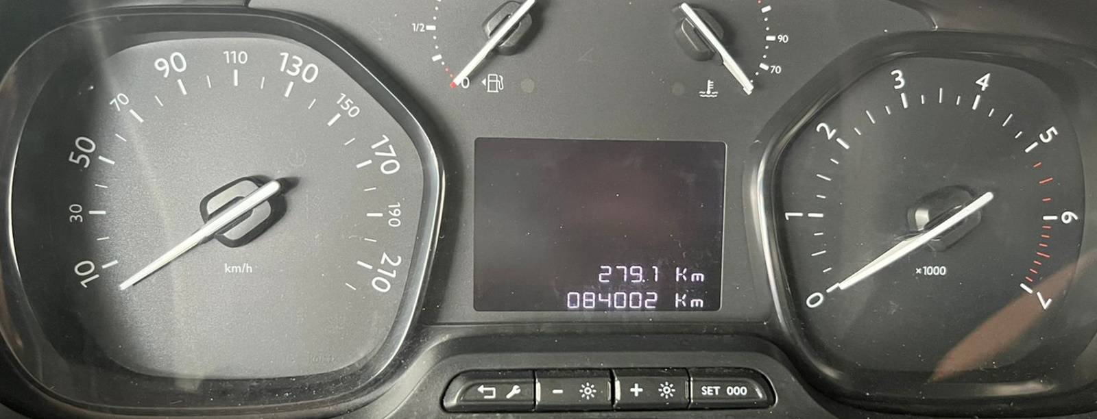 PEUGEOT EXPERT