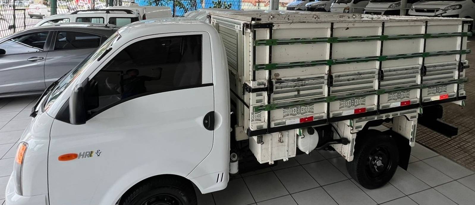 HYUNDAI HR