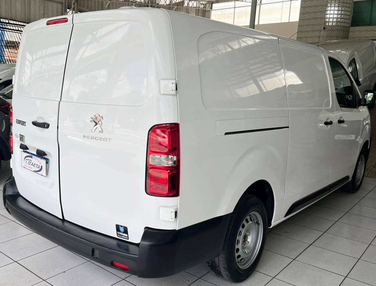 PEUGEOT EXPERT