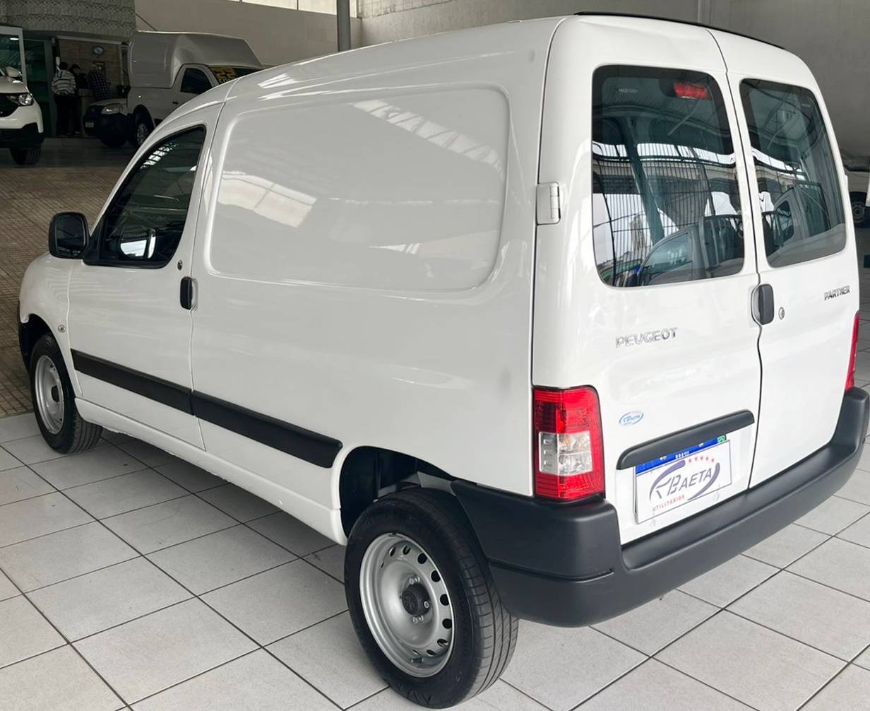 PEUGEOT PARTNER
