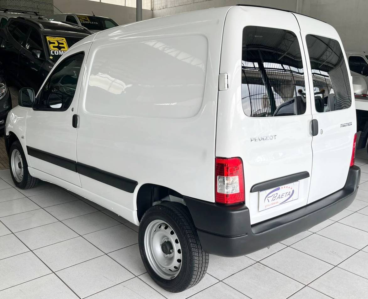 PEUGEOT PARTNER