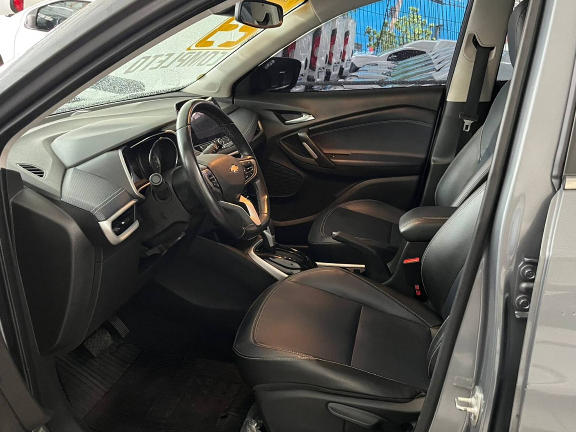 CHEVROLET TRACKER