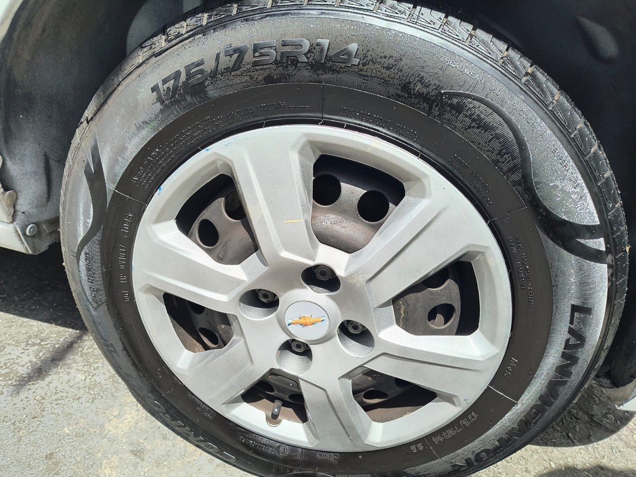 CHEVROLET MONTANA
