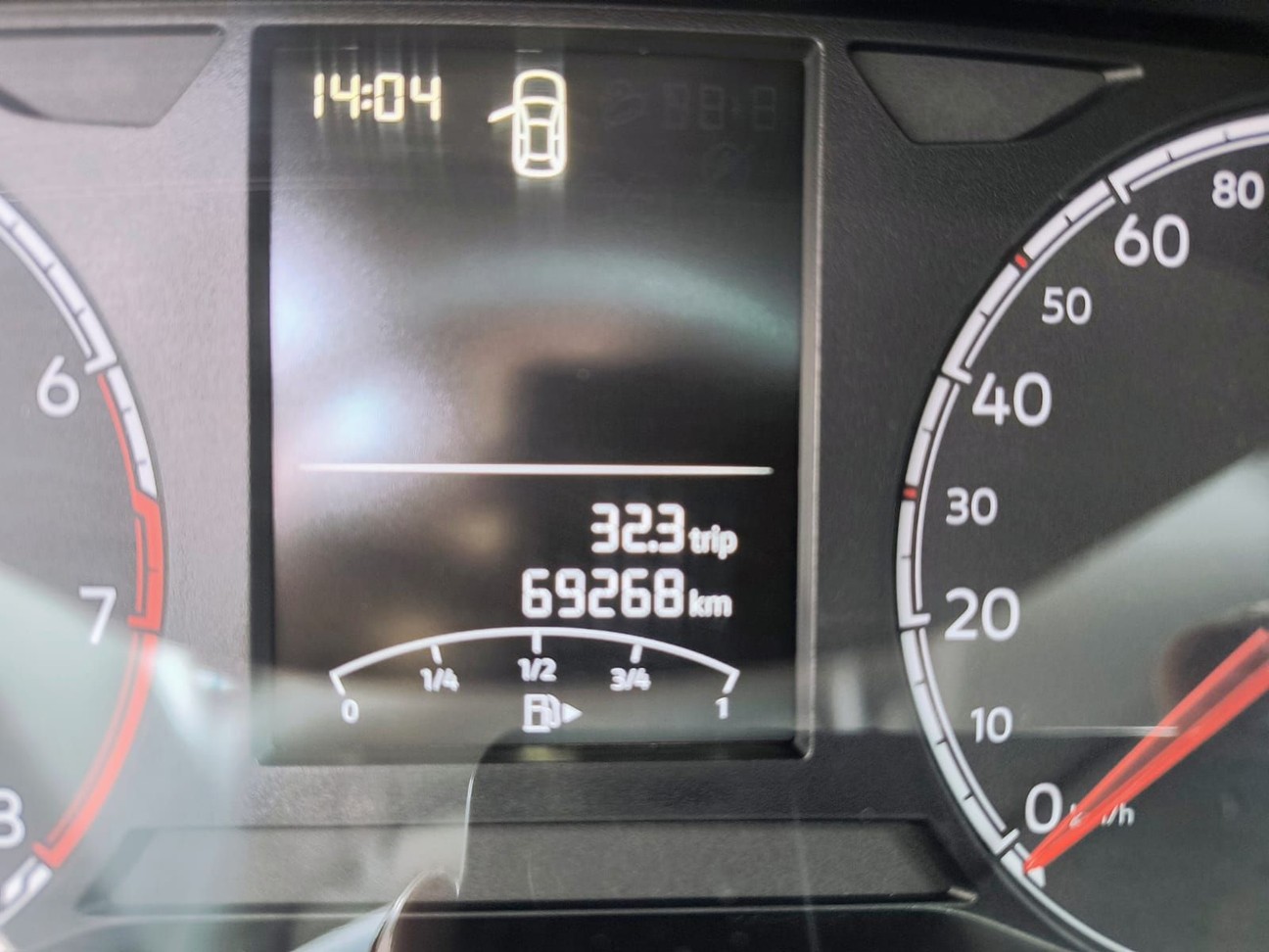 VOLKSWAGEN POLO