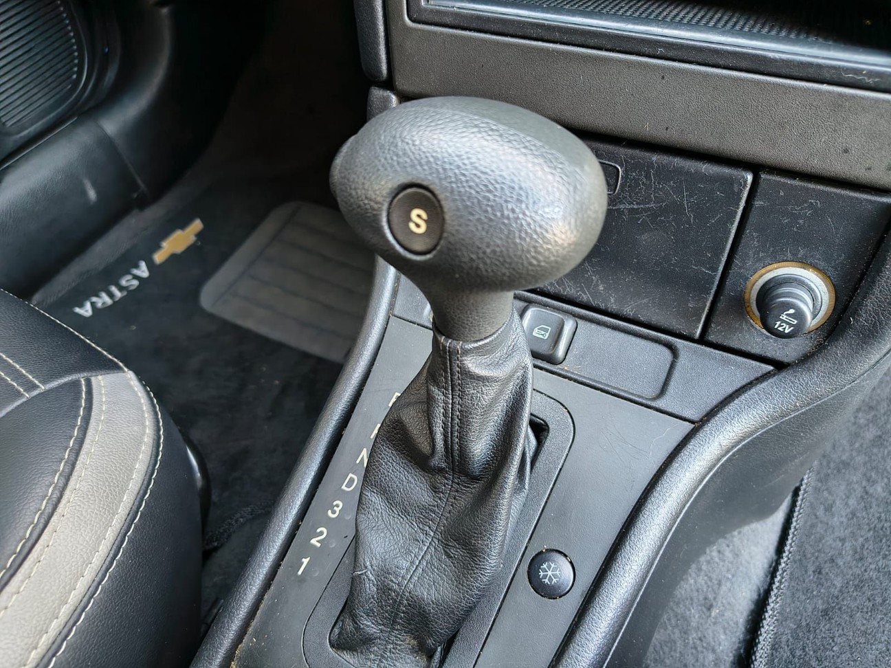 CHEVROLET ASTRA