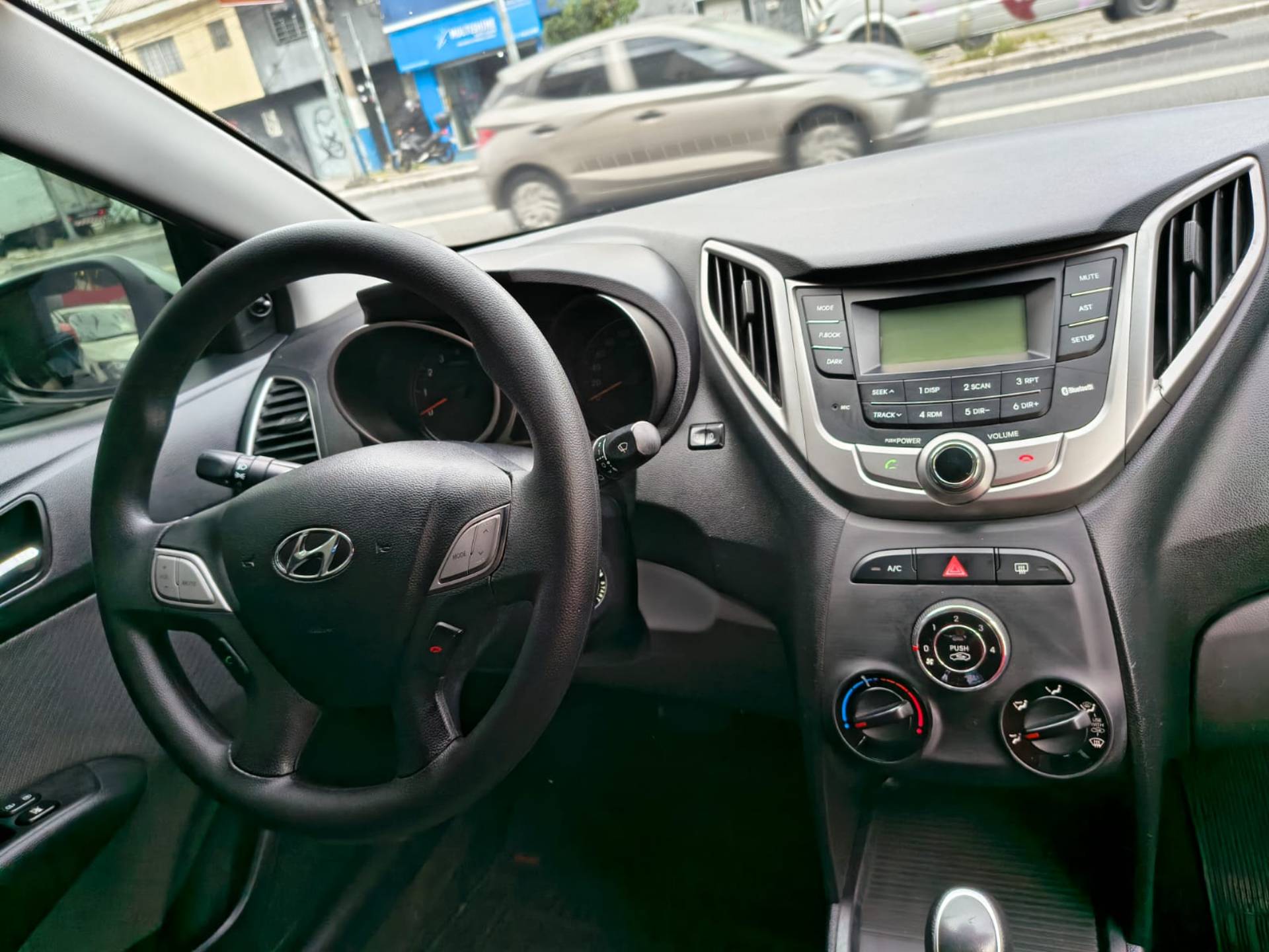 HYUNDAI HB20S