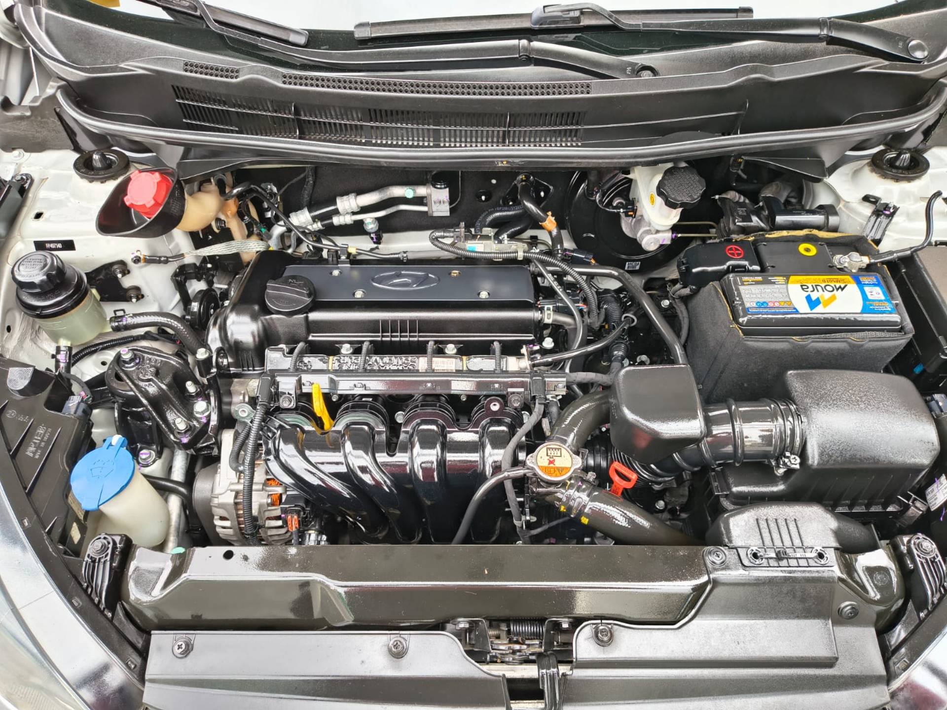 HYUNDAI HB20S