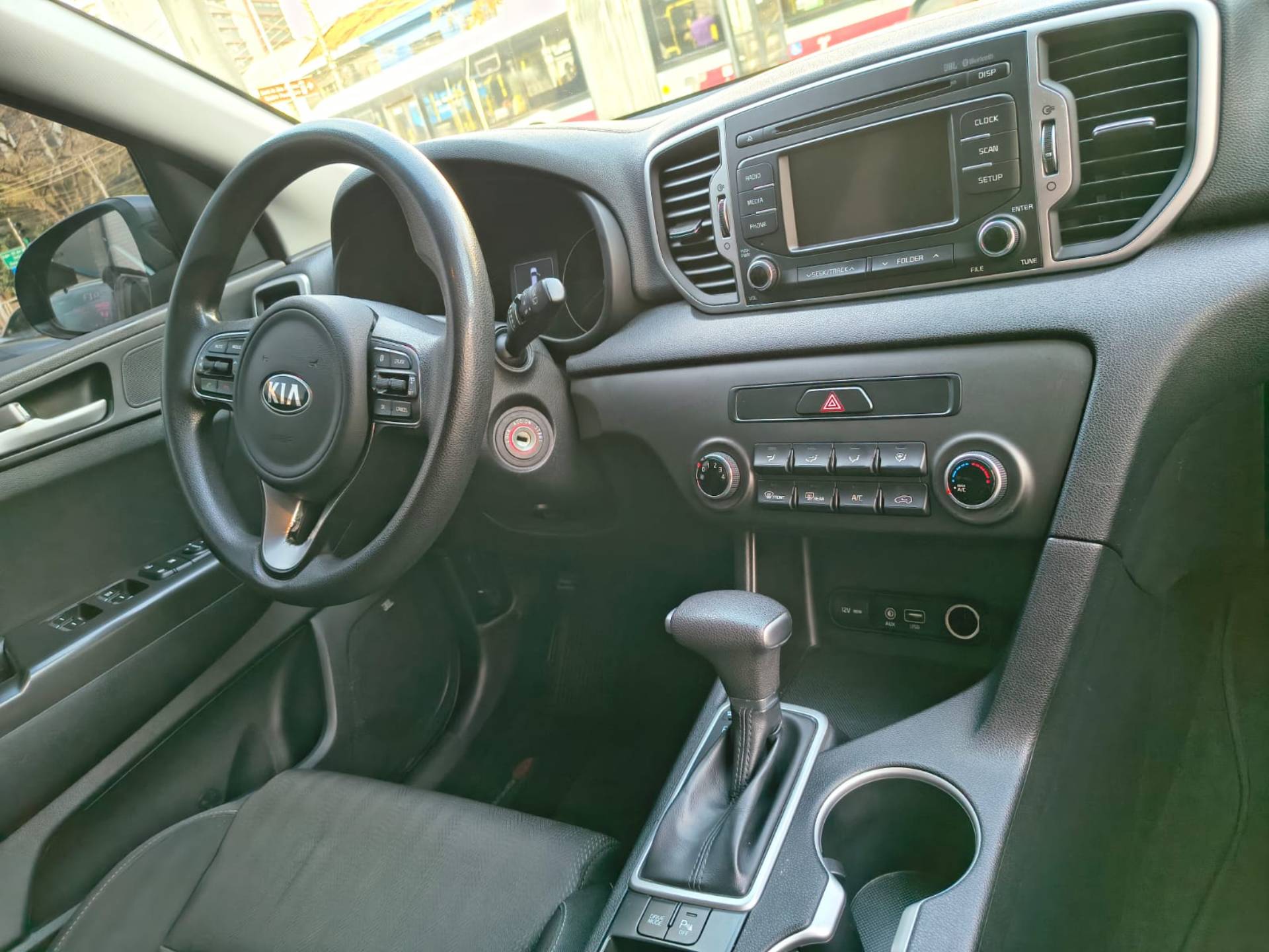 KIA SPORTAGE