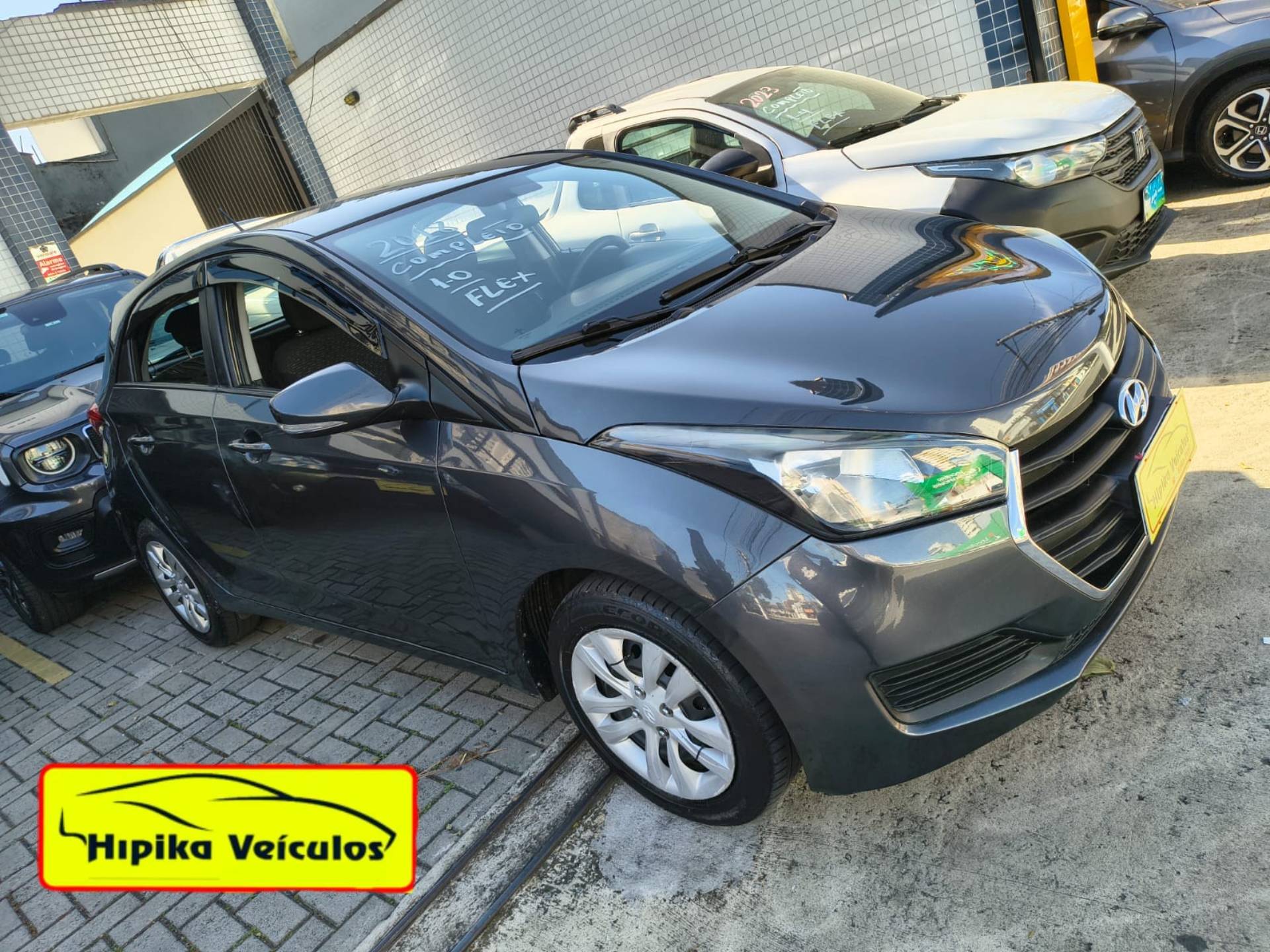 HYUNDAI HB20