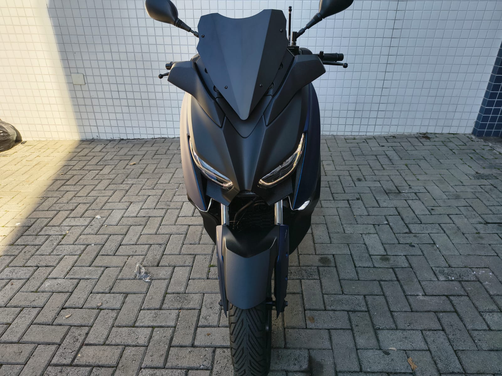 YAMAHA XMAX ABS
