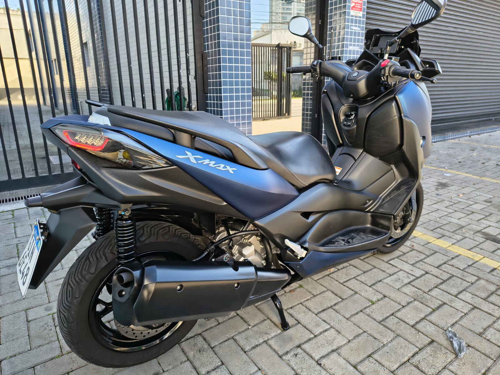 YAMAHA XMAX ABS