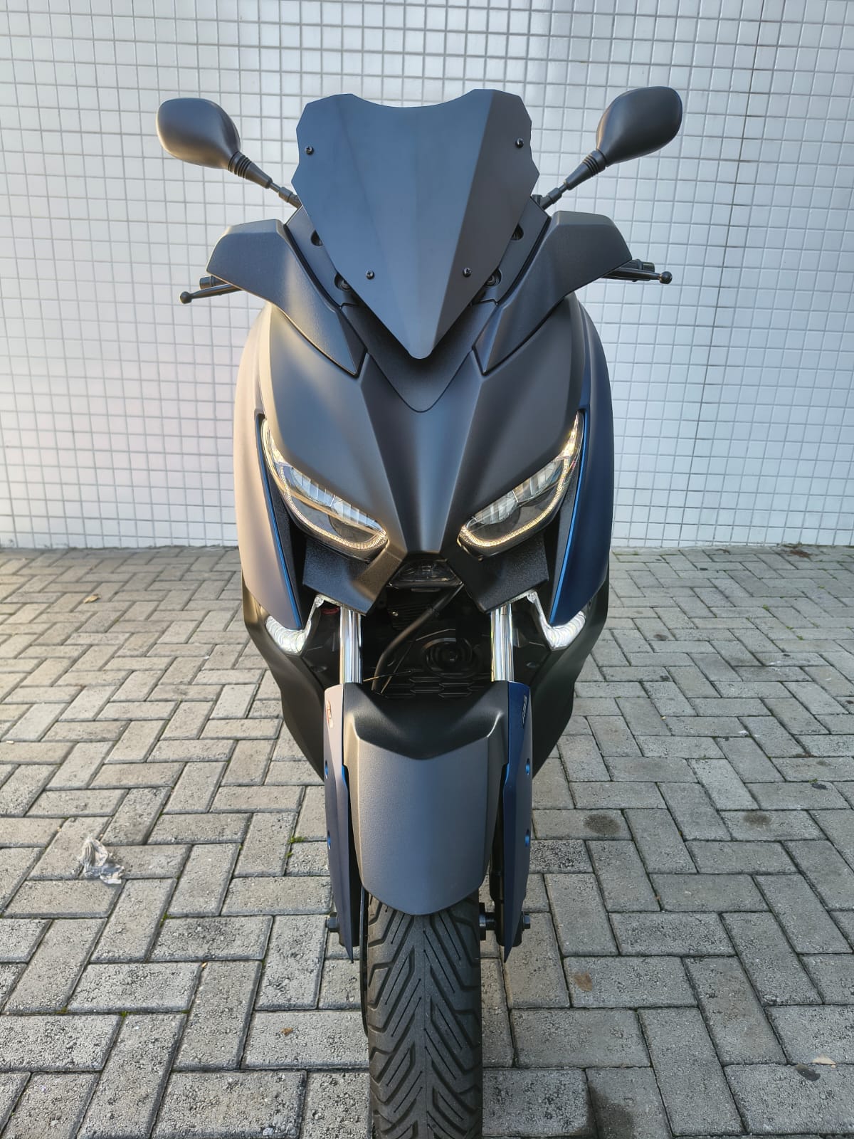 YAMAHA XMAX ABS