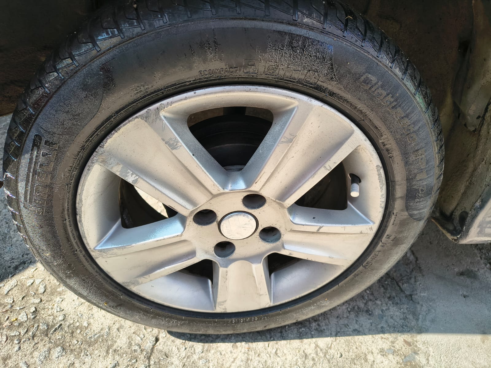 VOLKSWAGEN GOL