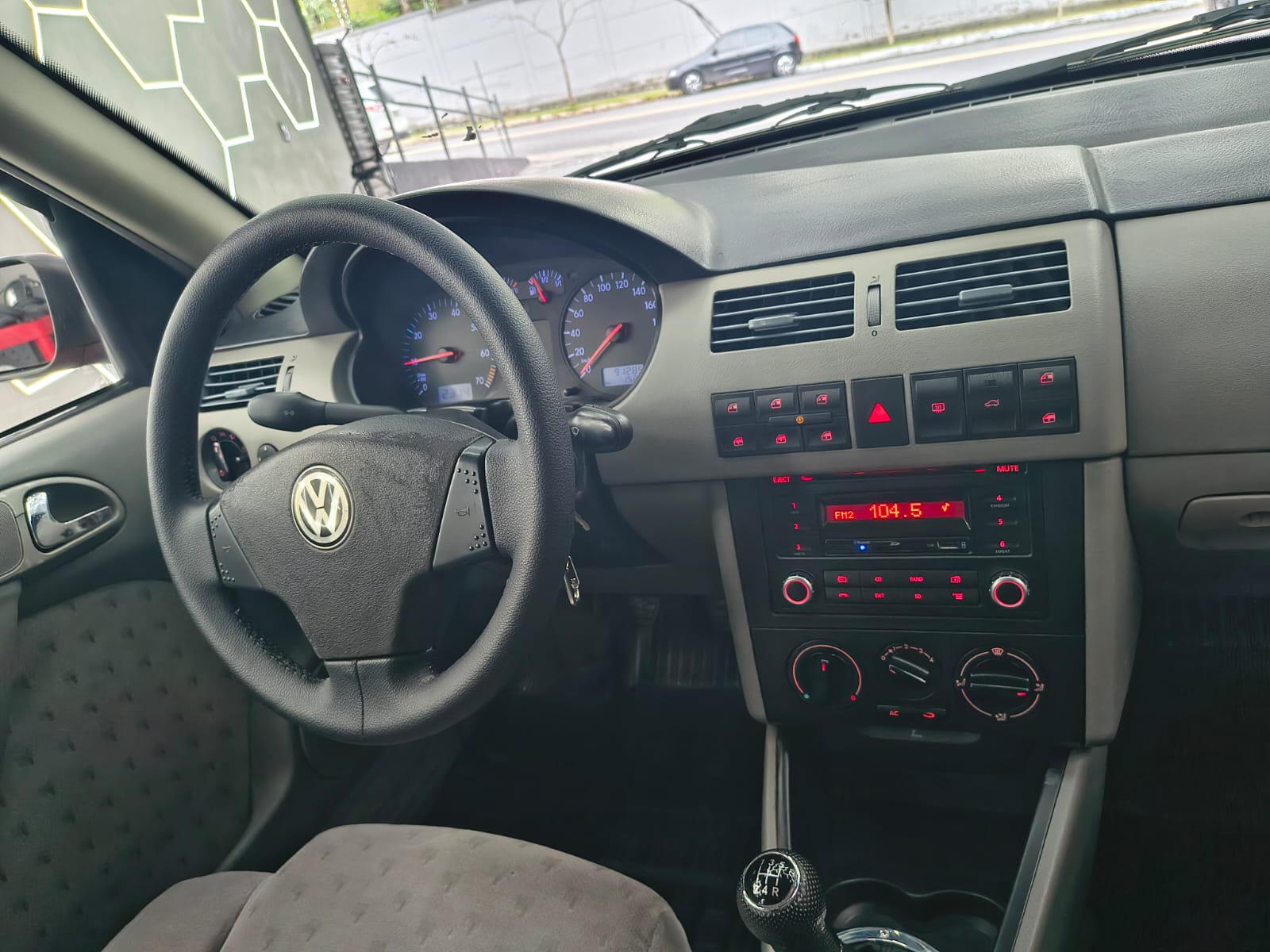 VOLKSWAGEN GOL