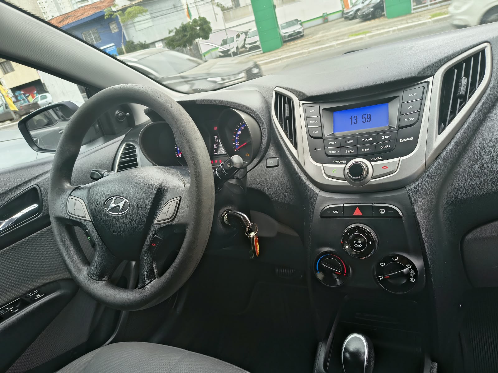 HYUNDAI HB20S