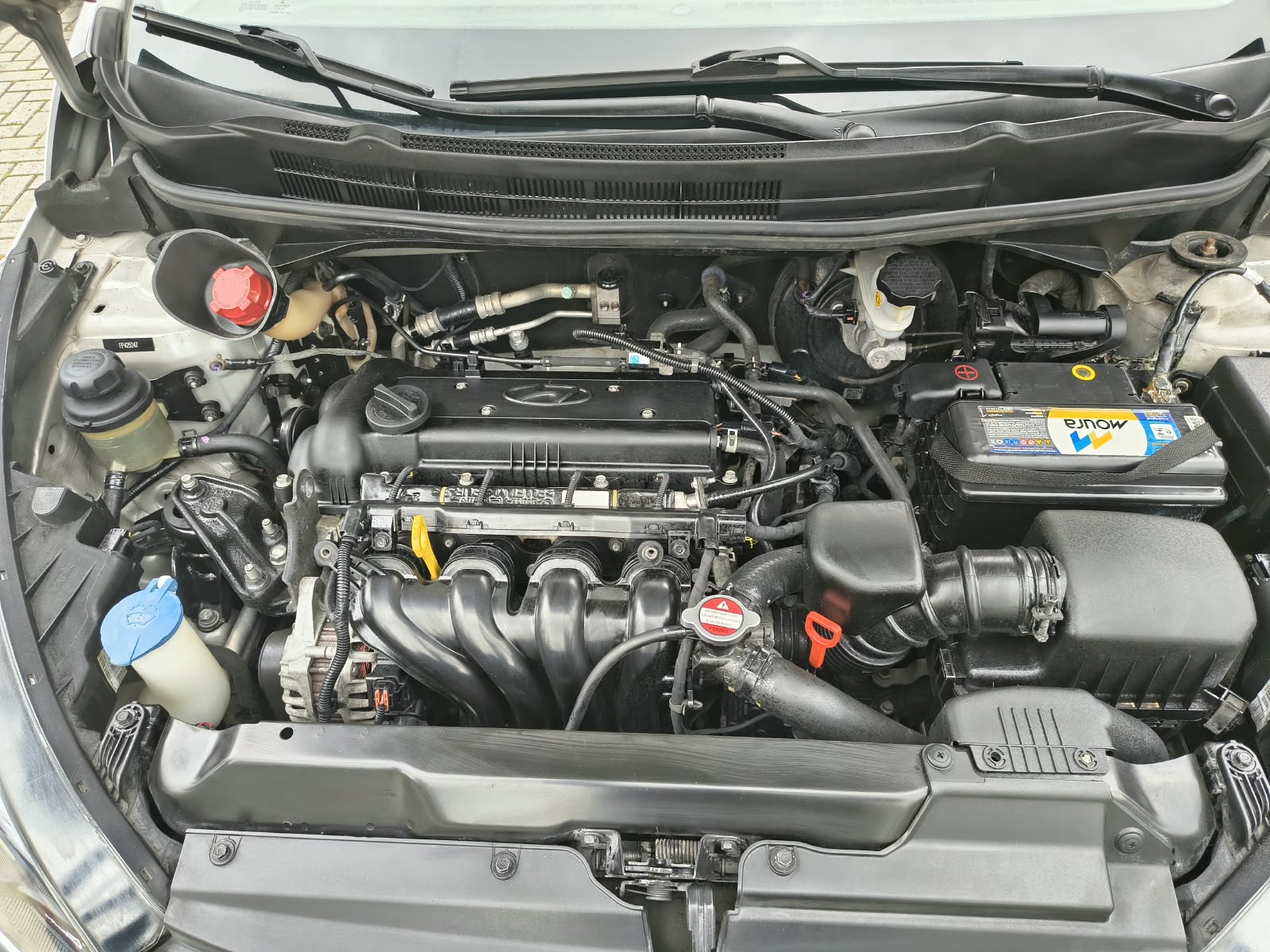 HYUNDAI HB20S