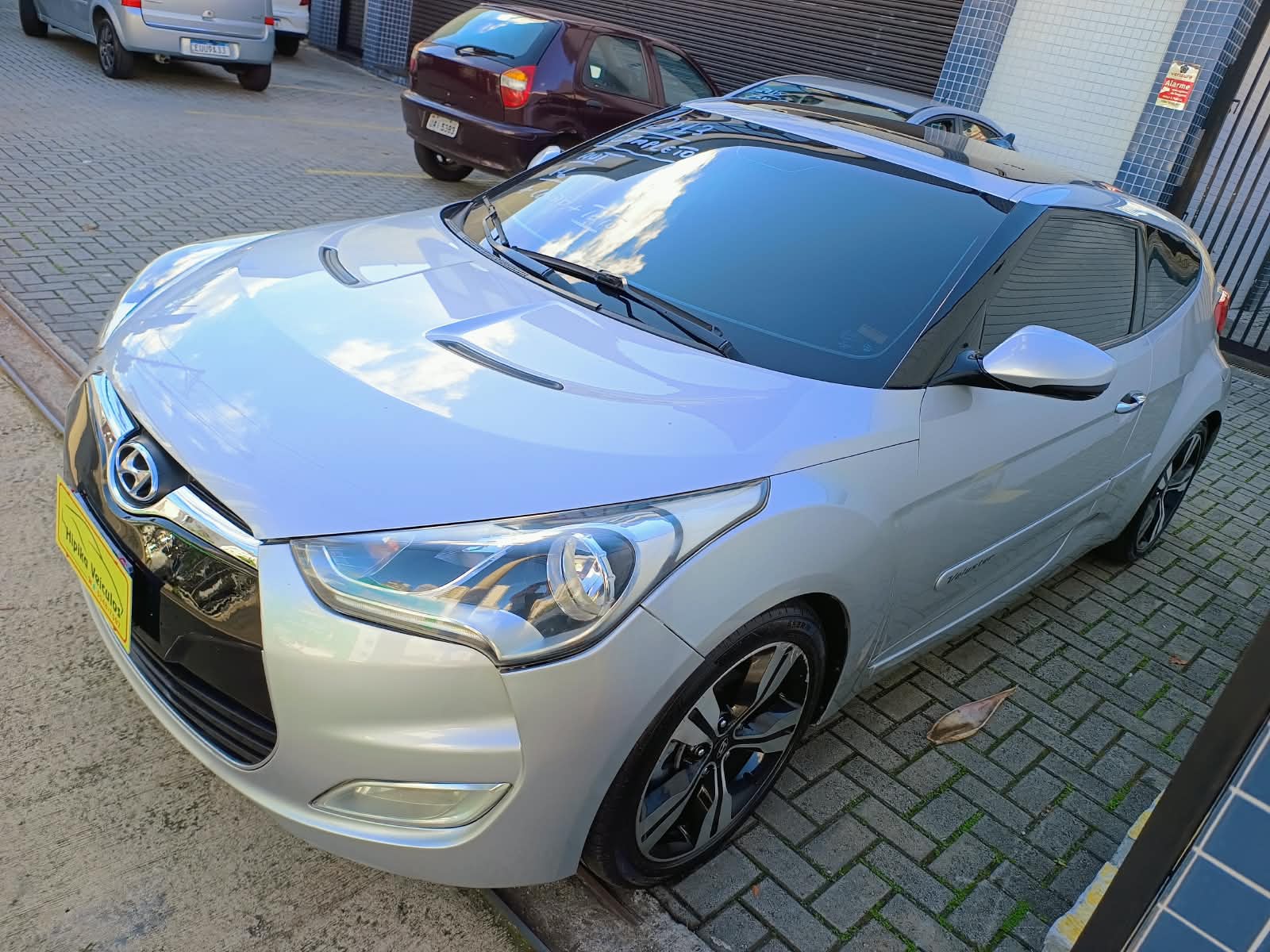 HYUNDAI VELOSTER