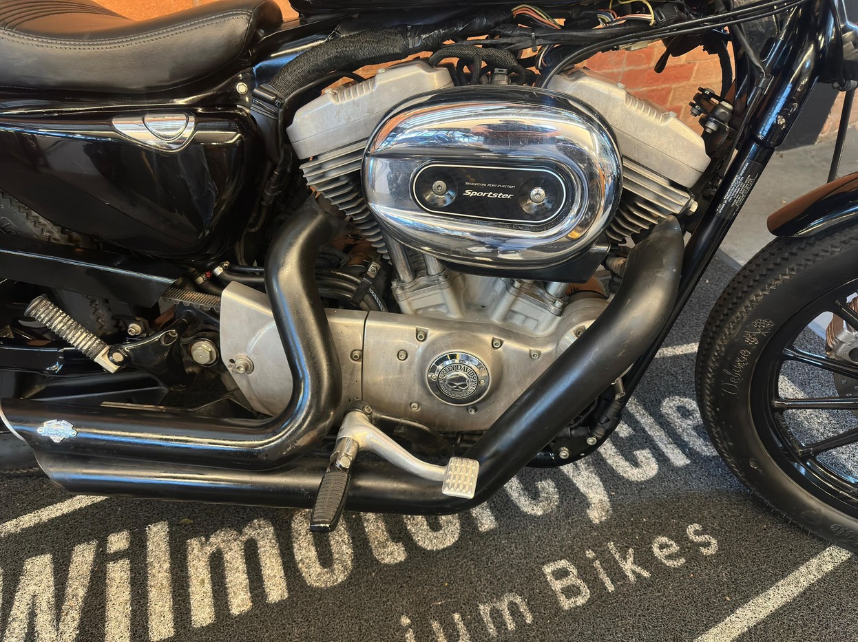 SPORTSTER XL 883 SPORTSTER XL 883