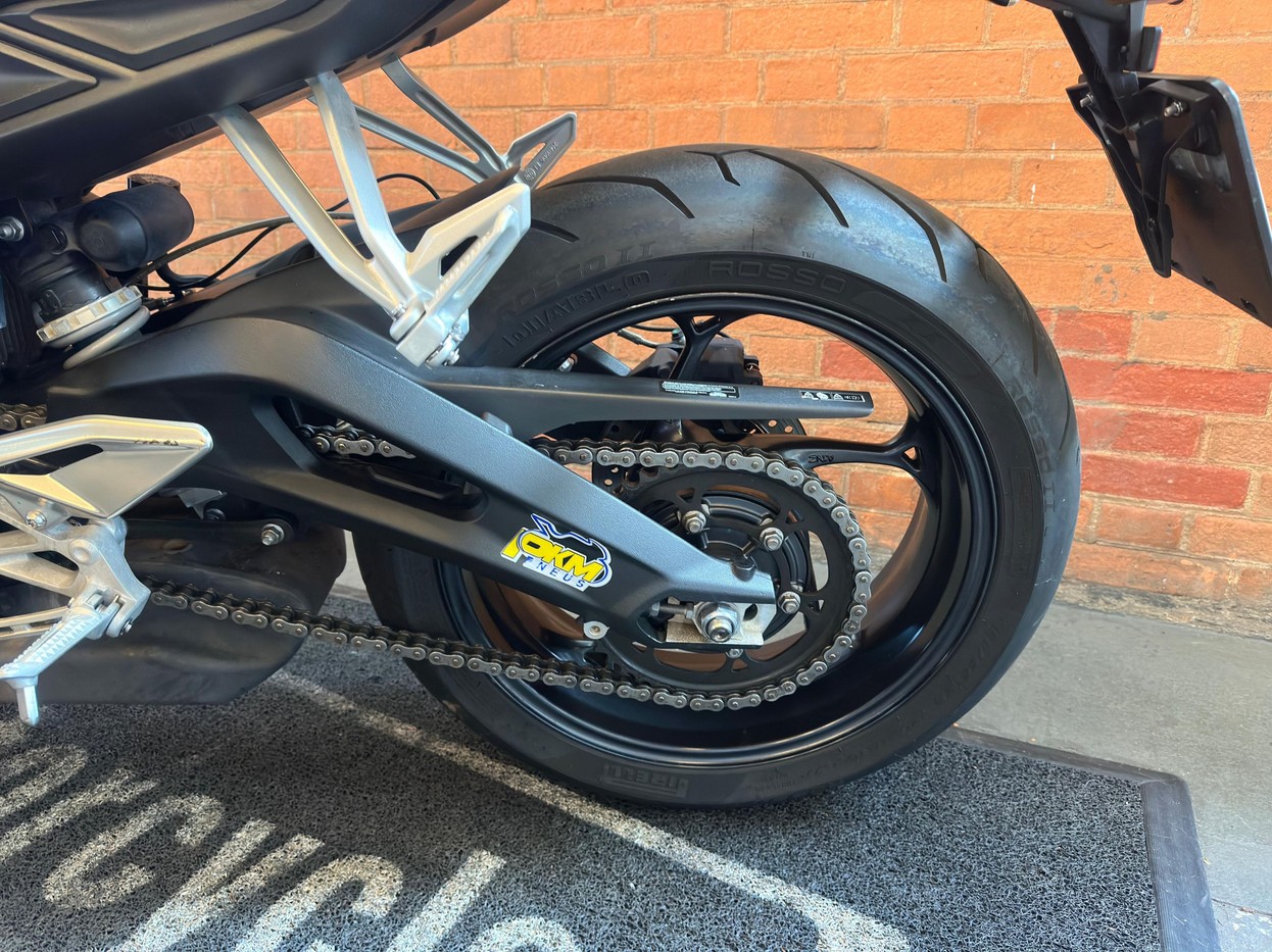 STREET TRIPLE 765 S STREET TRIPLE 765 S