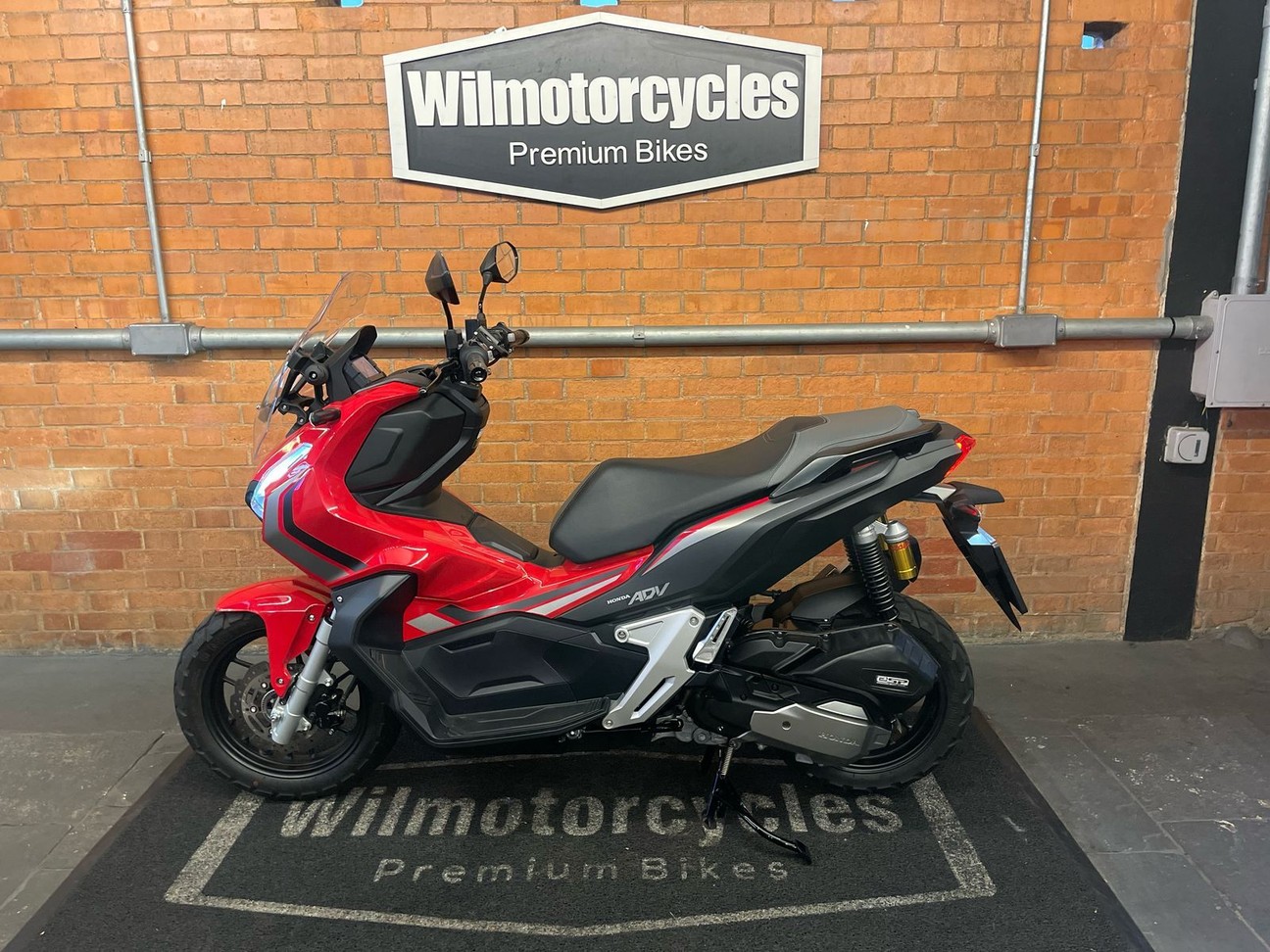 ADV 150 ADV 150