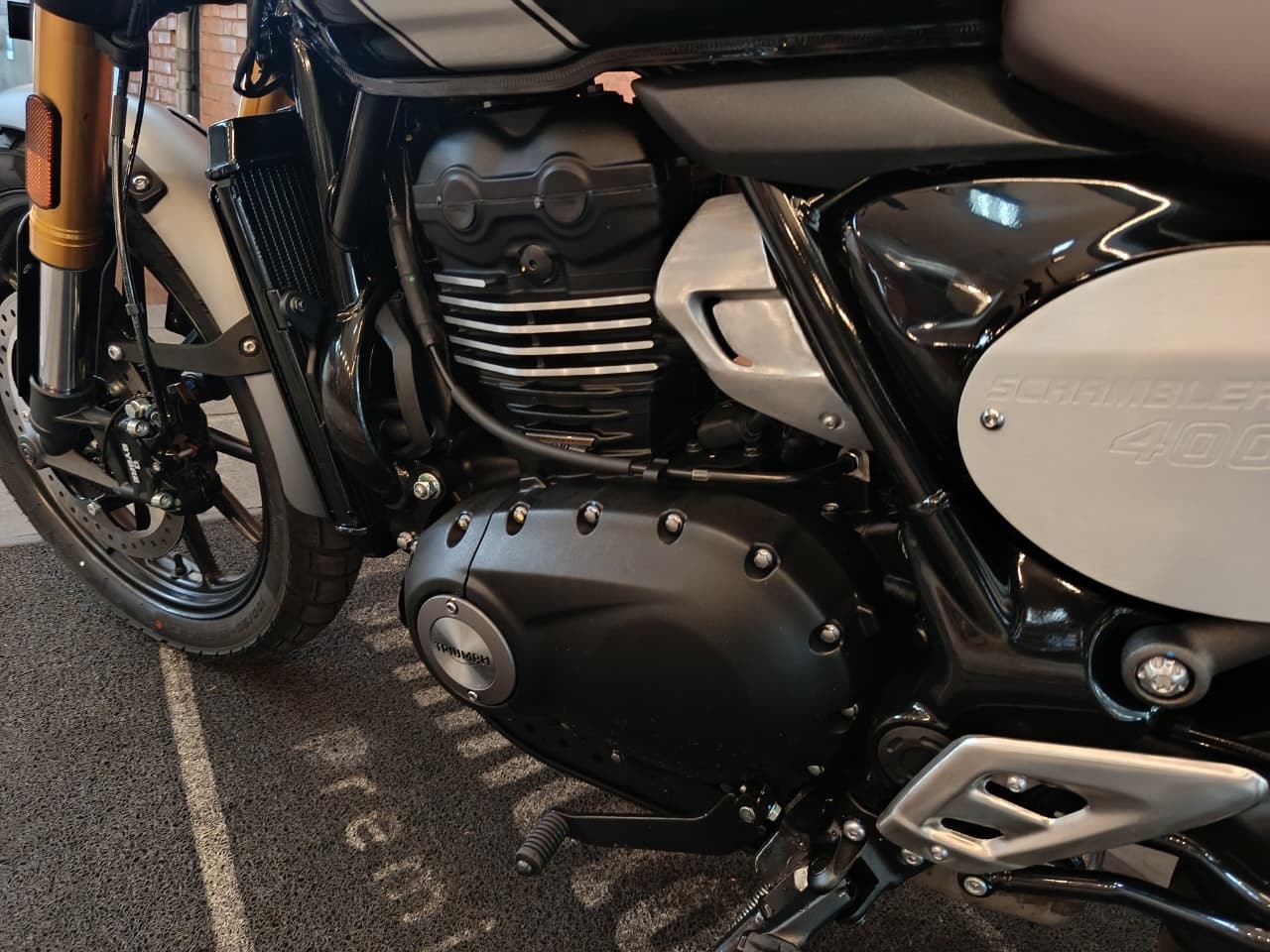 SCRAMBLER 400 X SCRAMBLER 400 X