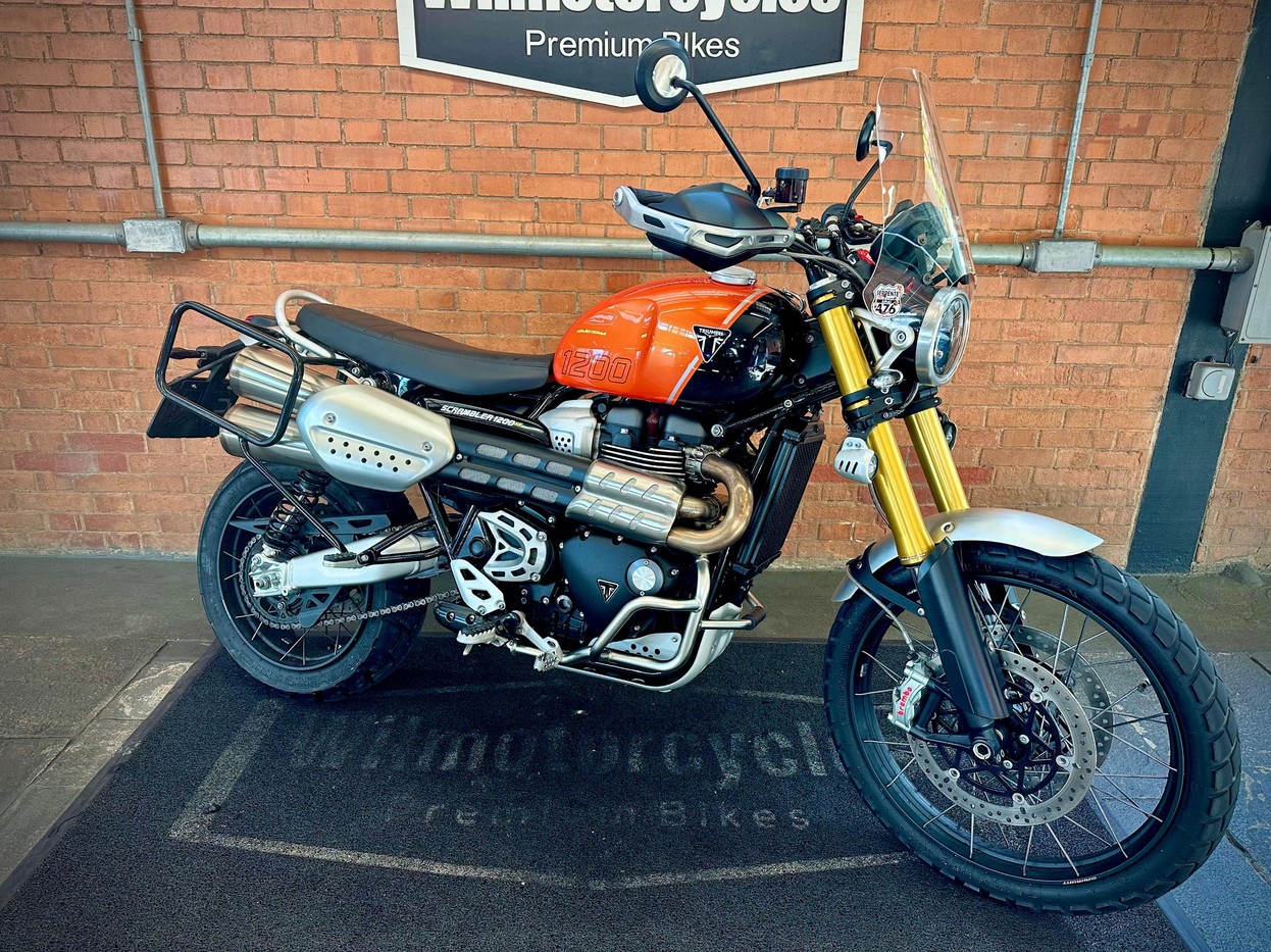 TRIUMPH BONNEVILLE SCRAMBLER 1200 XE