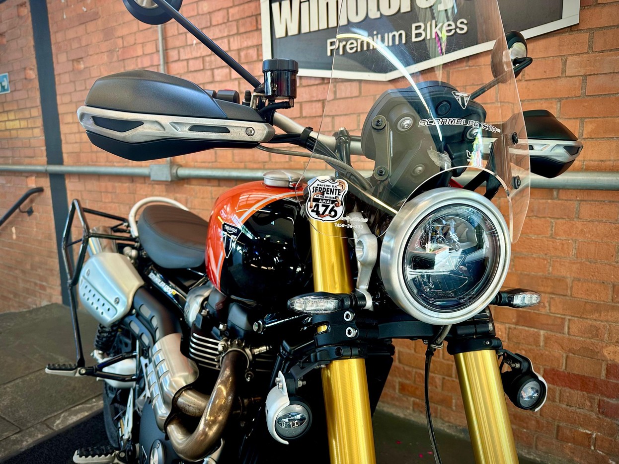 TRIUMPH BONNEVILLE SCRAMBLER 1200 XE