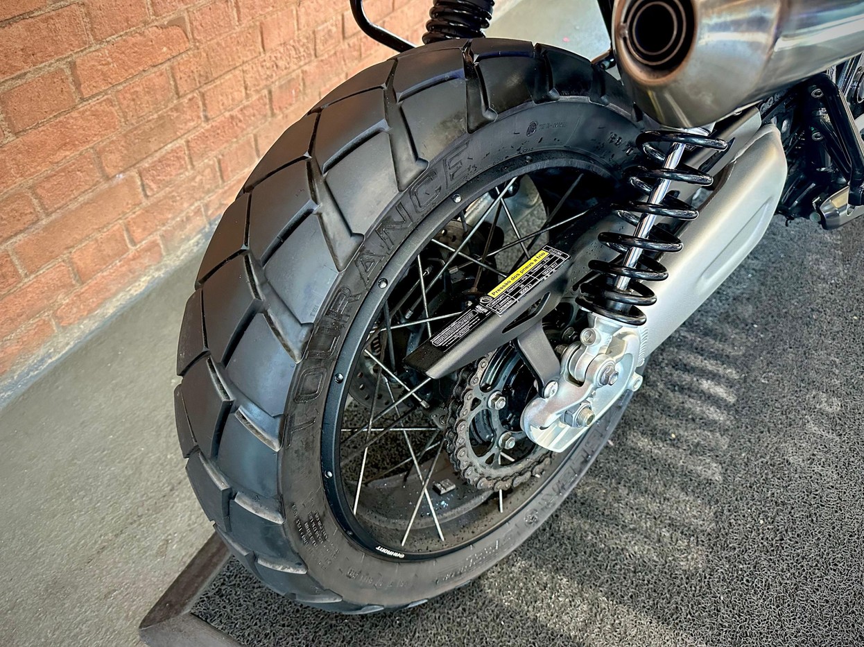 TRIUMPH BONNEVILLE SCRAMBLER 1200 XE
