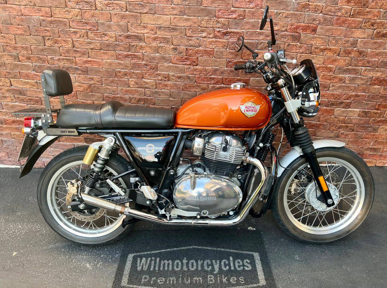 ROYAL ENFIELD INTERCEPTOR 