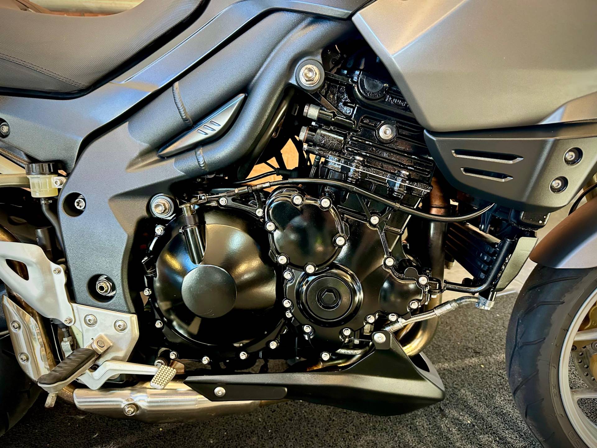 TRIUMPH TIGER 1050