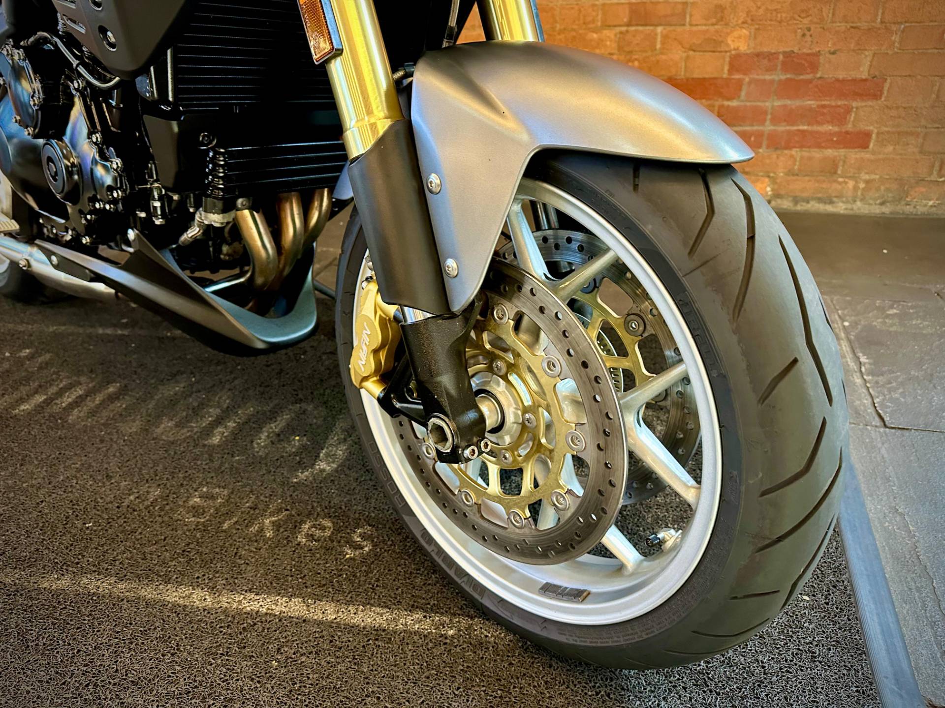 TRIUMPH TIGER 1050