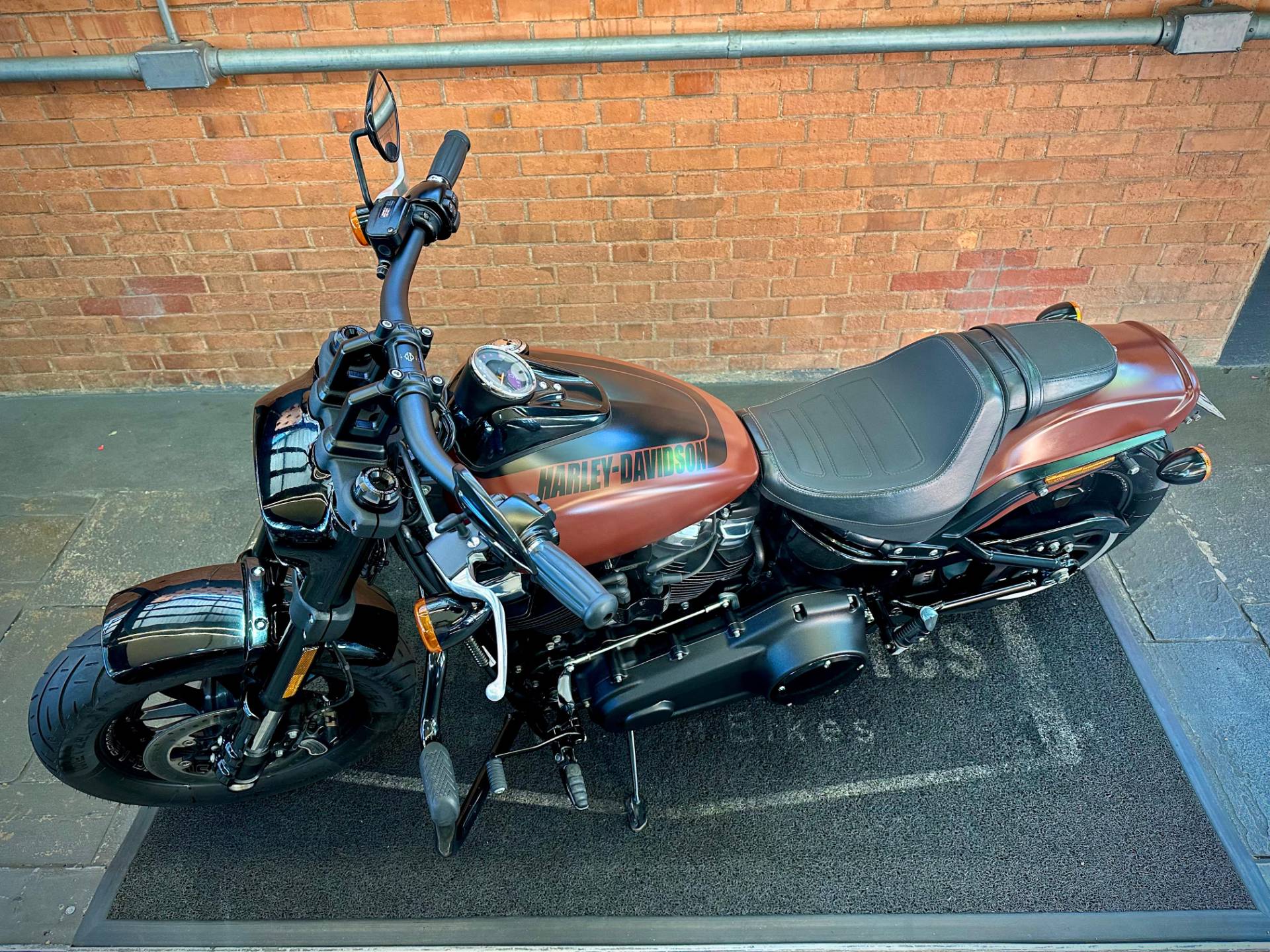 HARLEY-DAVIDSON SOFTAIL FAT BOB 107