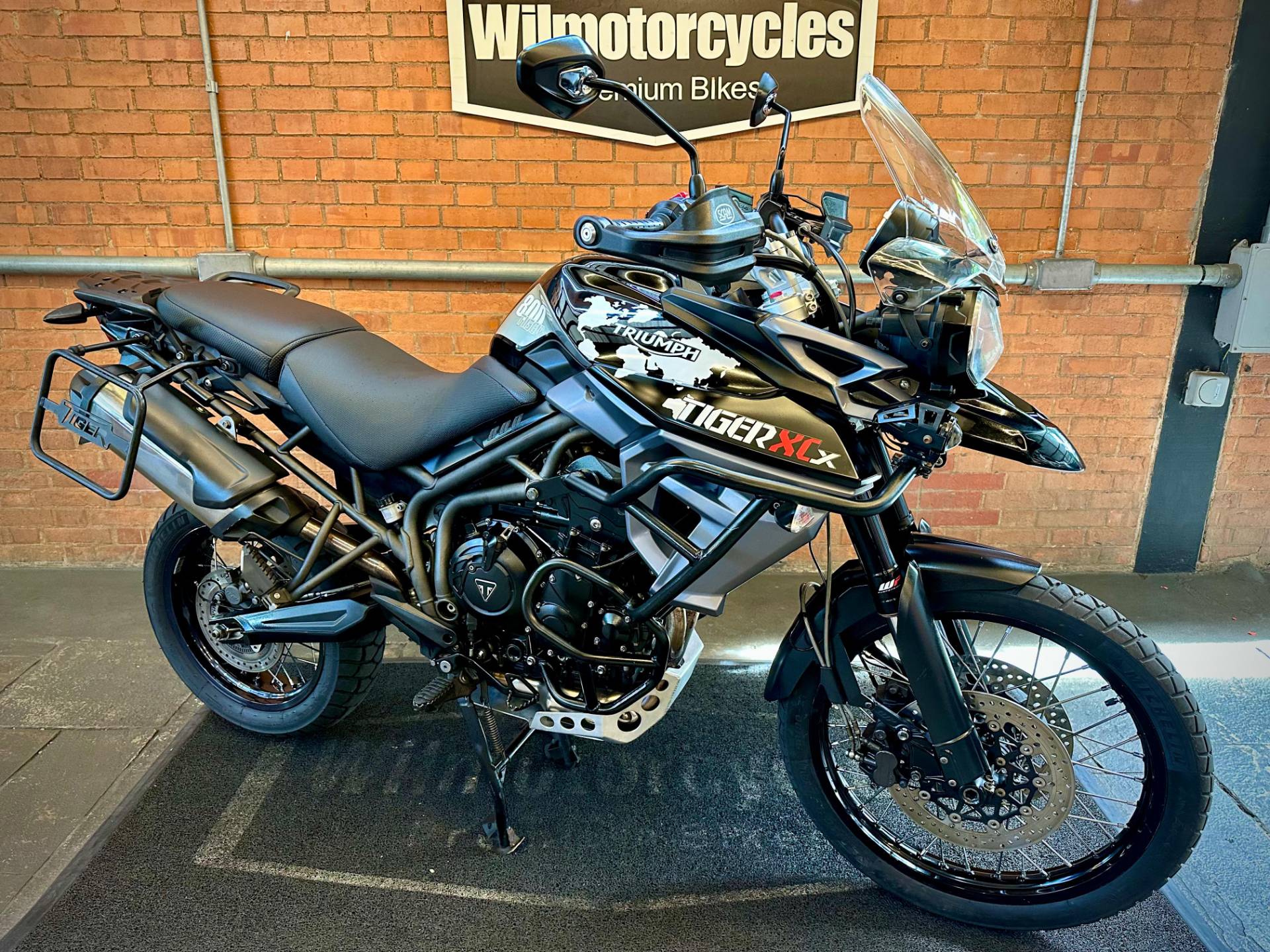 TRIUMPH TIGER 800 XCX