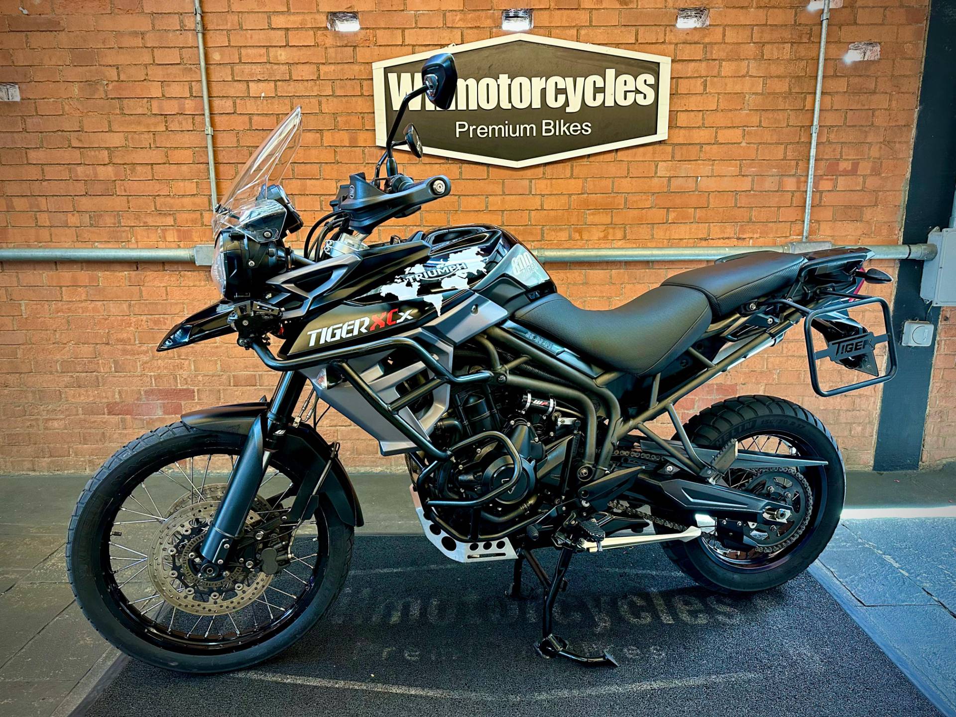 TRIUMPH TIGER 800 XCX
