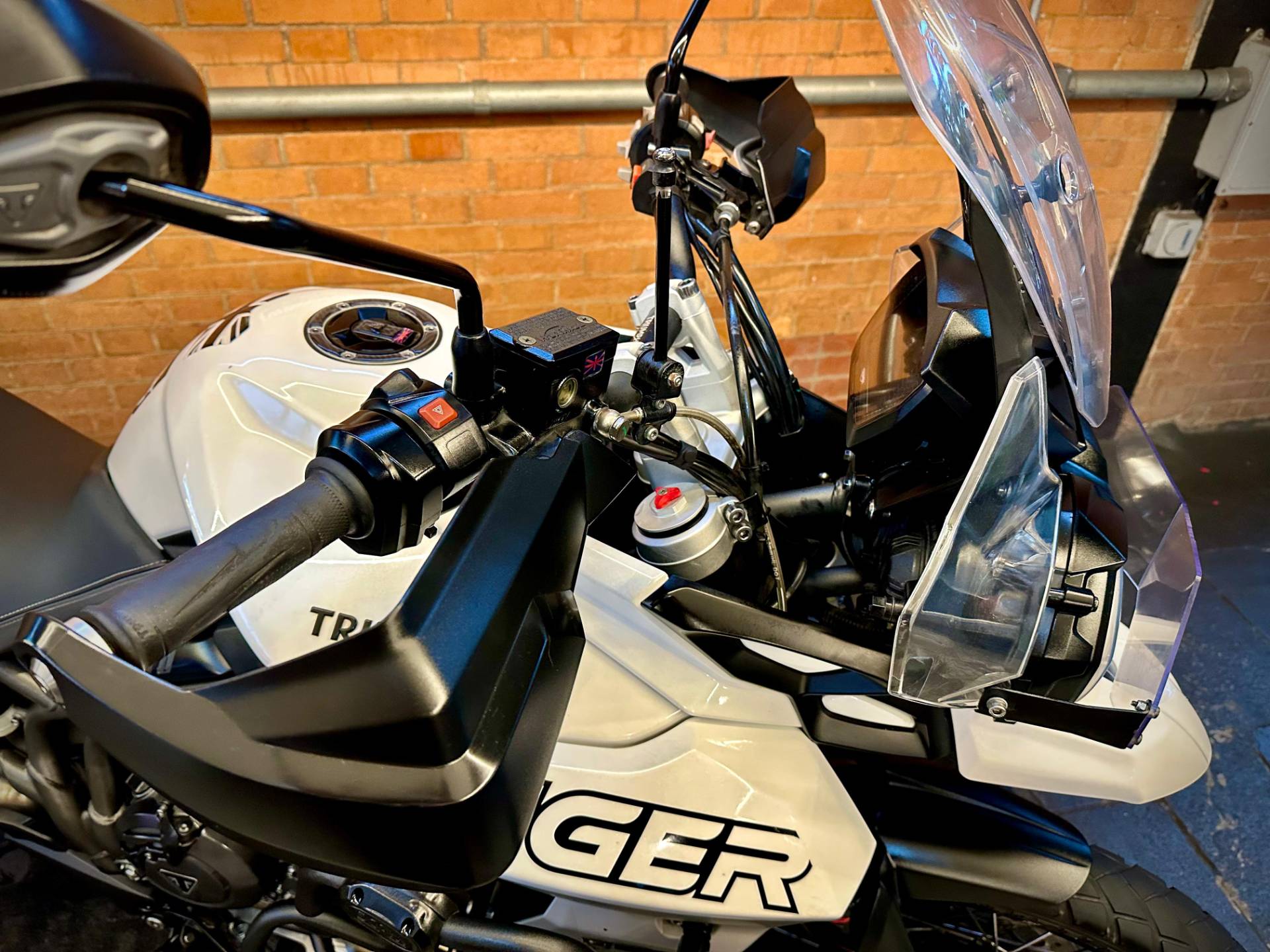 TRIUMPH TIGER 800 XCX