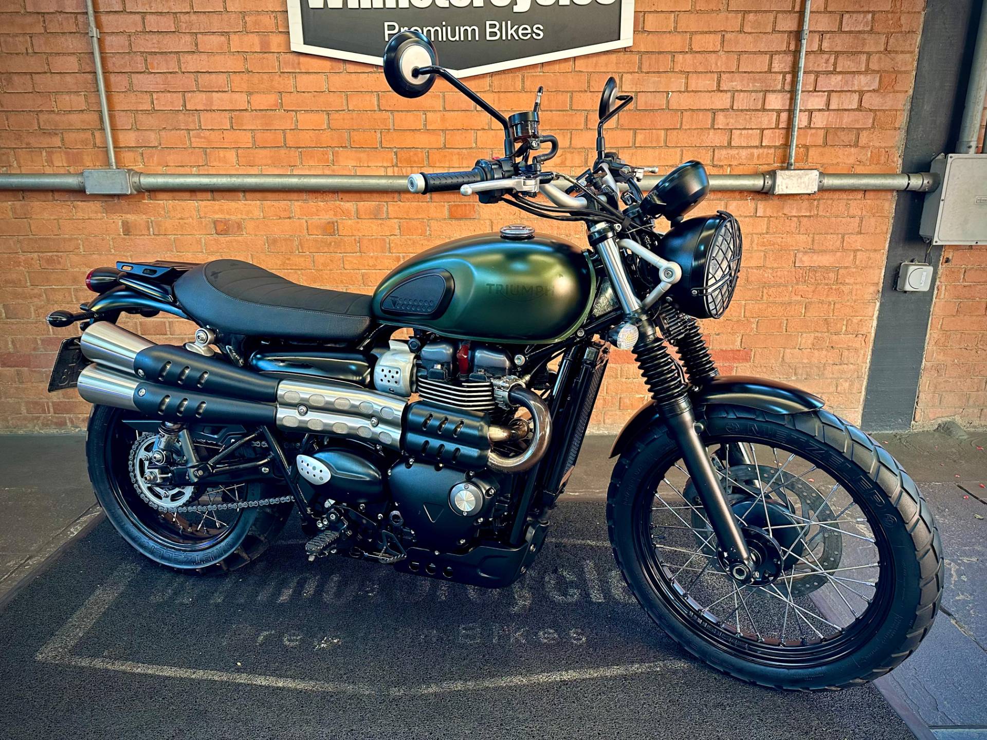 TRIUMPH STREET SCRAMBLER