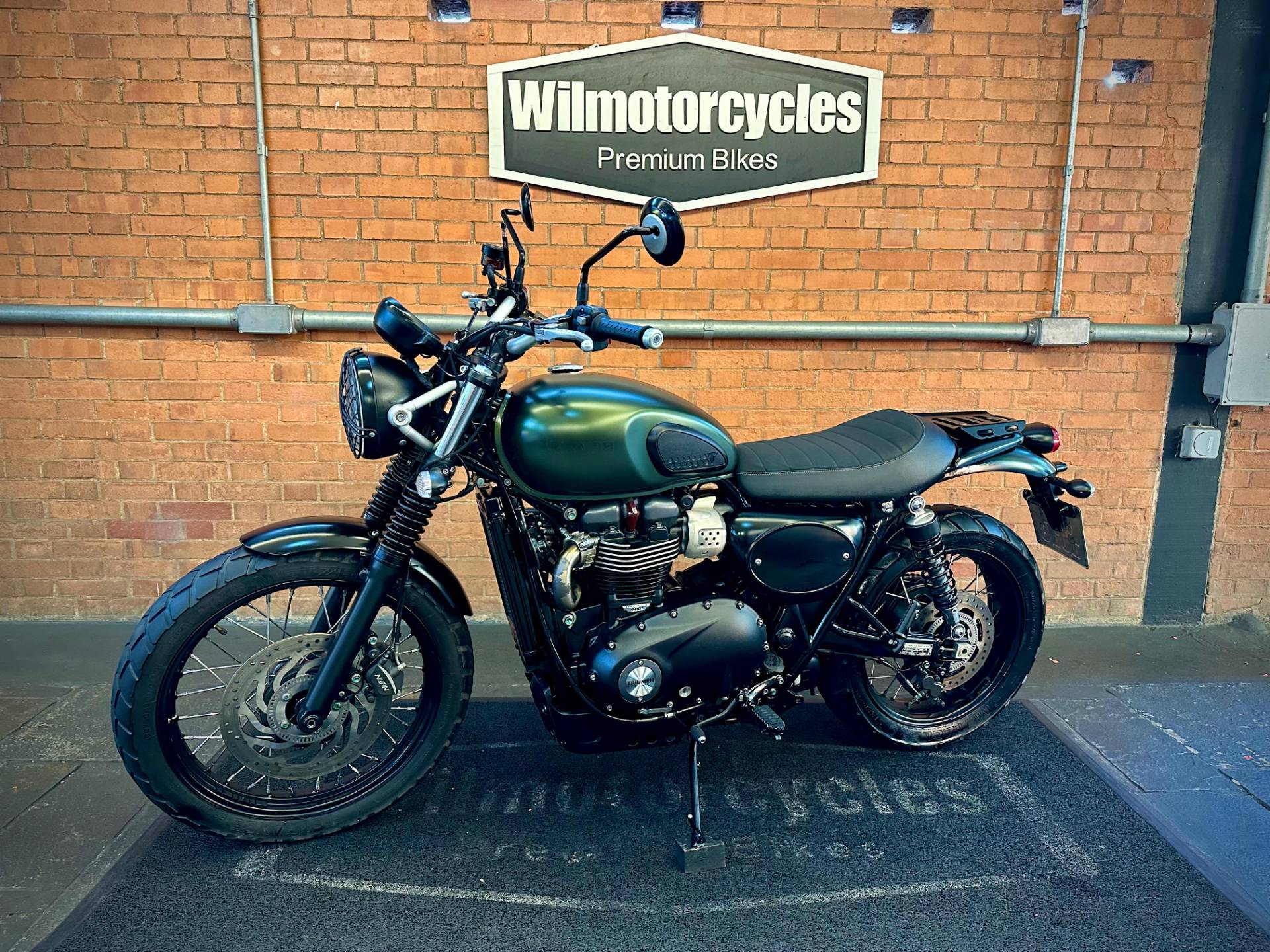 TRIUMPH STREET SCRAMBLER
