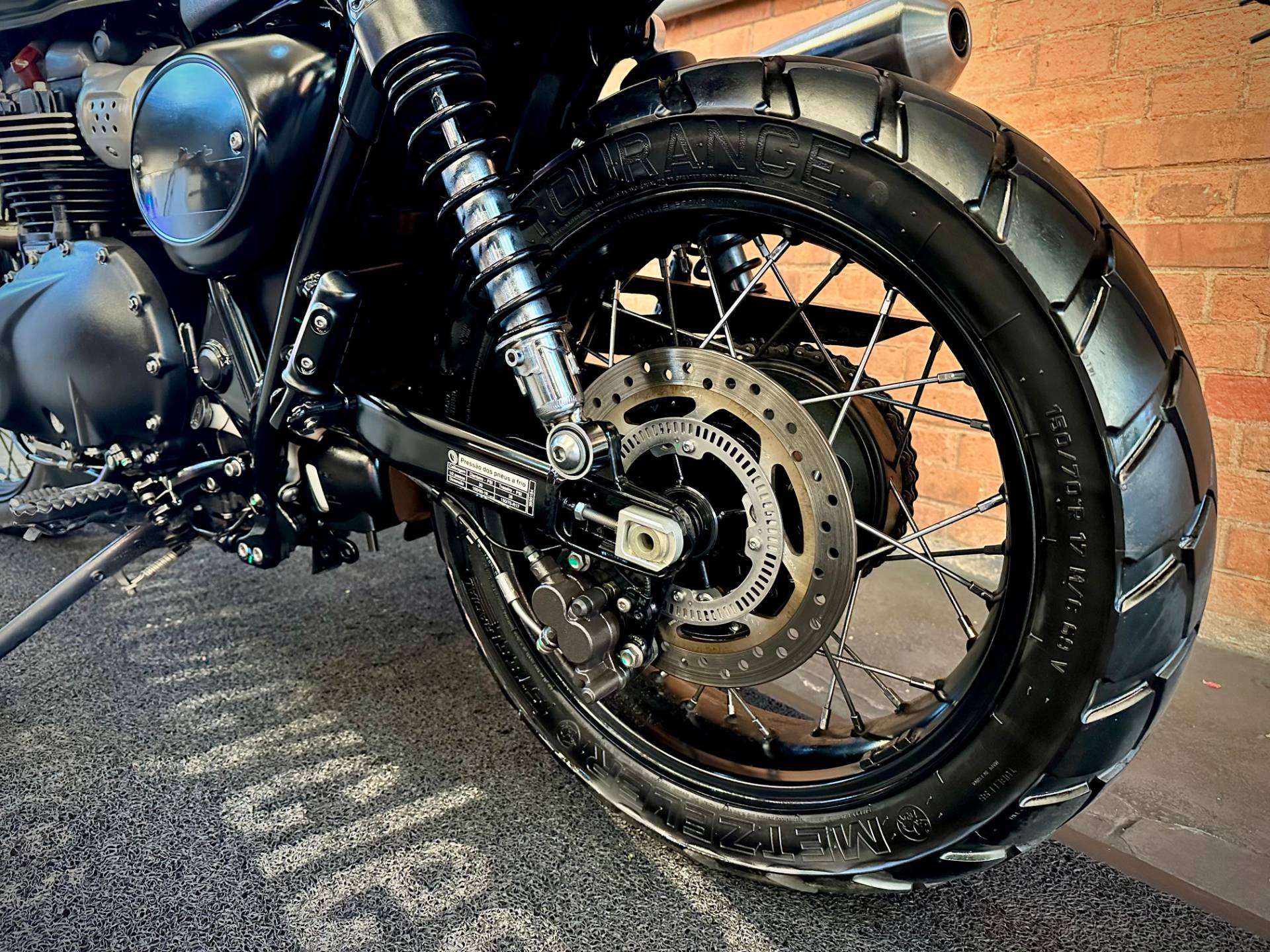 TRIUMPH STREET SCRAMBLER