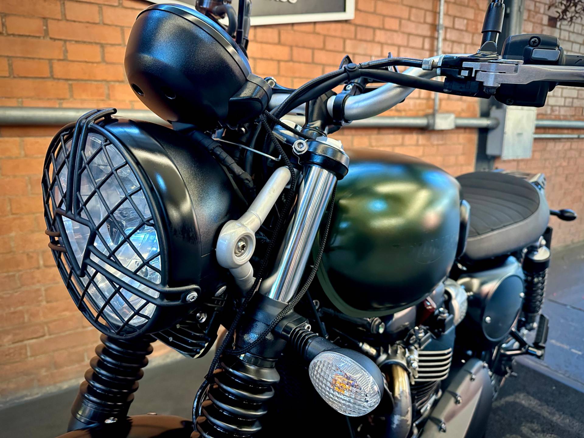 TRIUMPH STREET SCRAMBLER