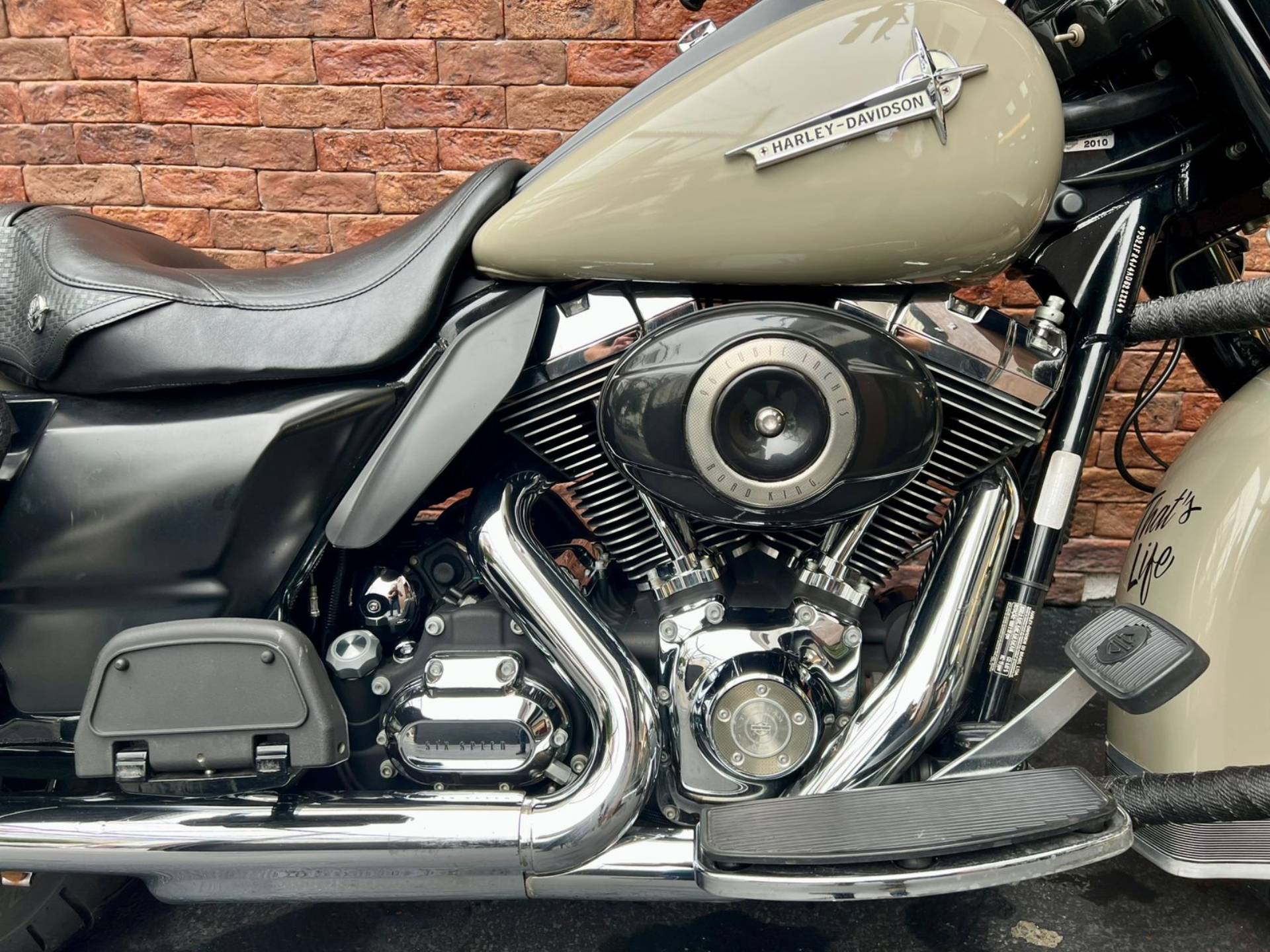 HARLEY-DAVIDSON ROAD KING CLASSIC