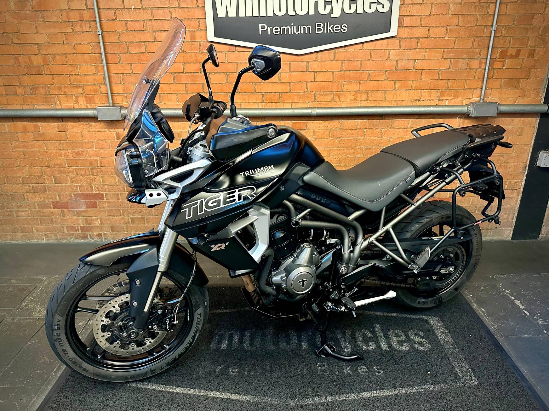 TRIUMPH TIGER 800 XRT
