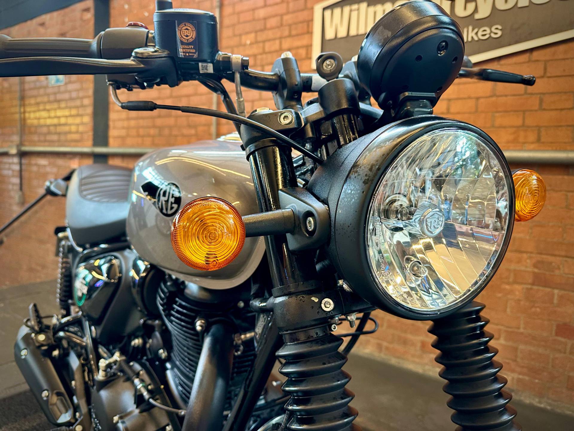 ROYAL ENFIELD HUNTER 350